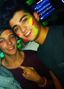 cute-louis-tomlinson-one-direction-party-zayn-malik-favim.com-278531.jpg